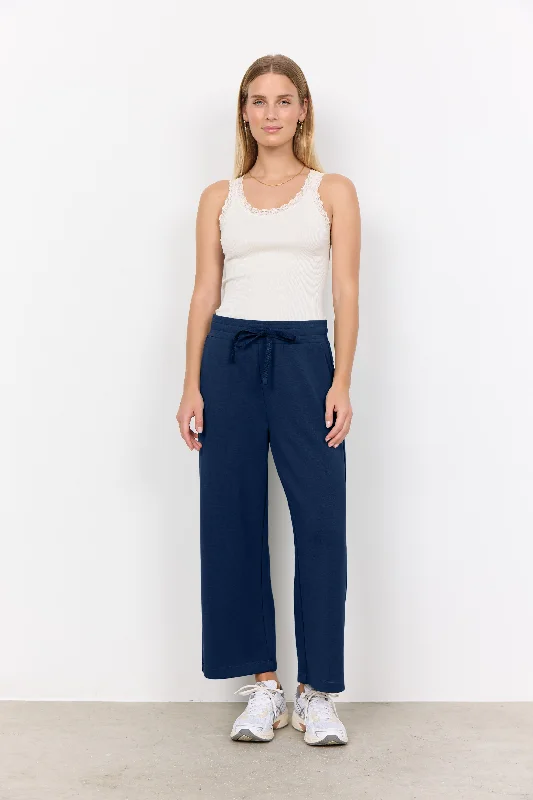 Banu 26 Pants in Navy