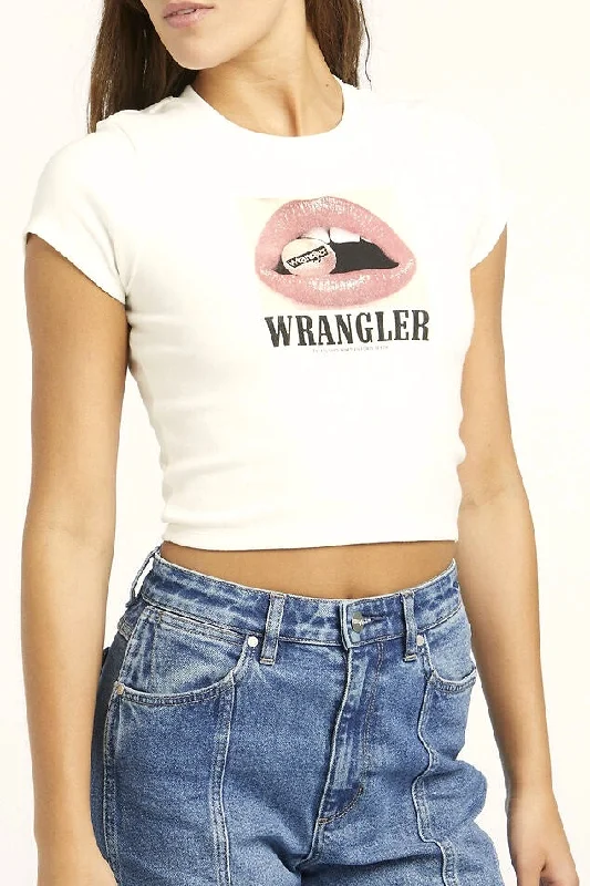 WRANGLER Womens Baby Rib Tee Lip Service