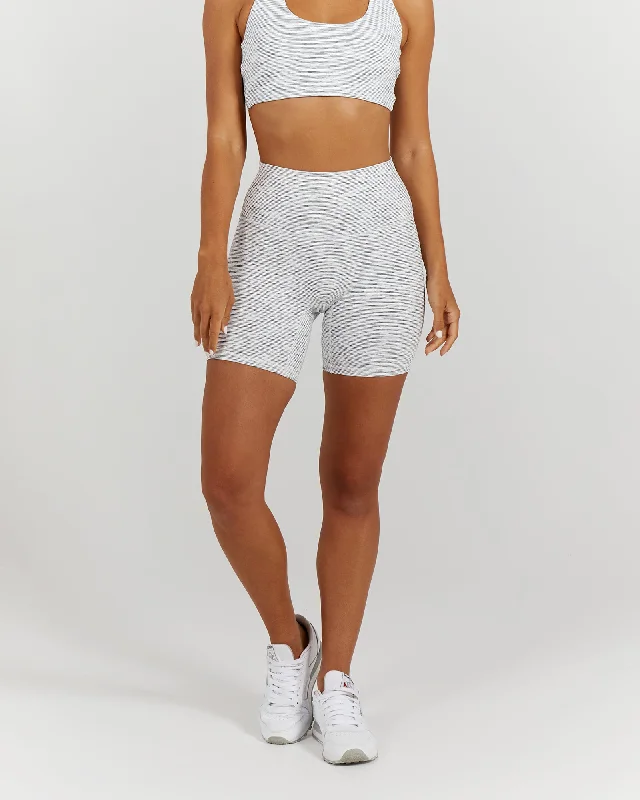 LUXE BIKER SHORTS V2 - ARCTIC GREY